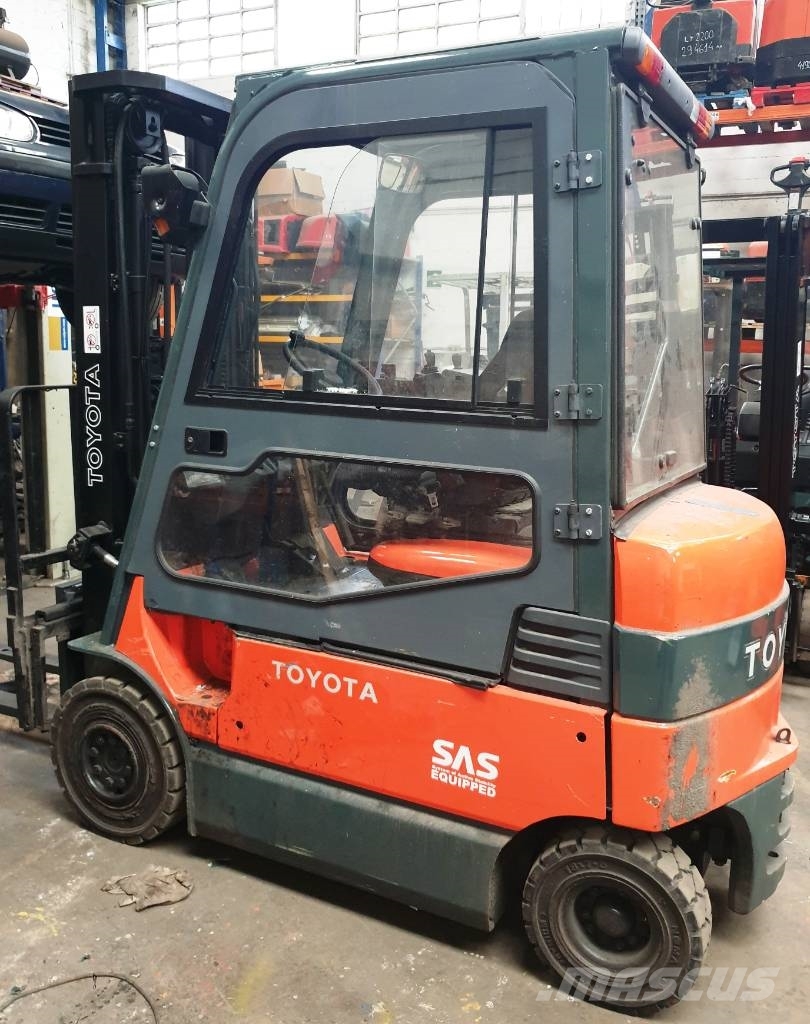 Toyota 7 FBMF 25 Electric forklifts