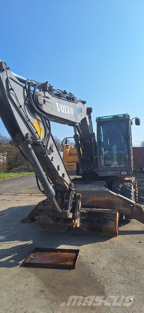 Volvo EW 160 C Wielgraafmachines