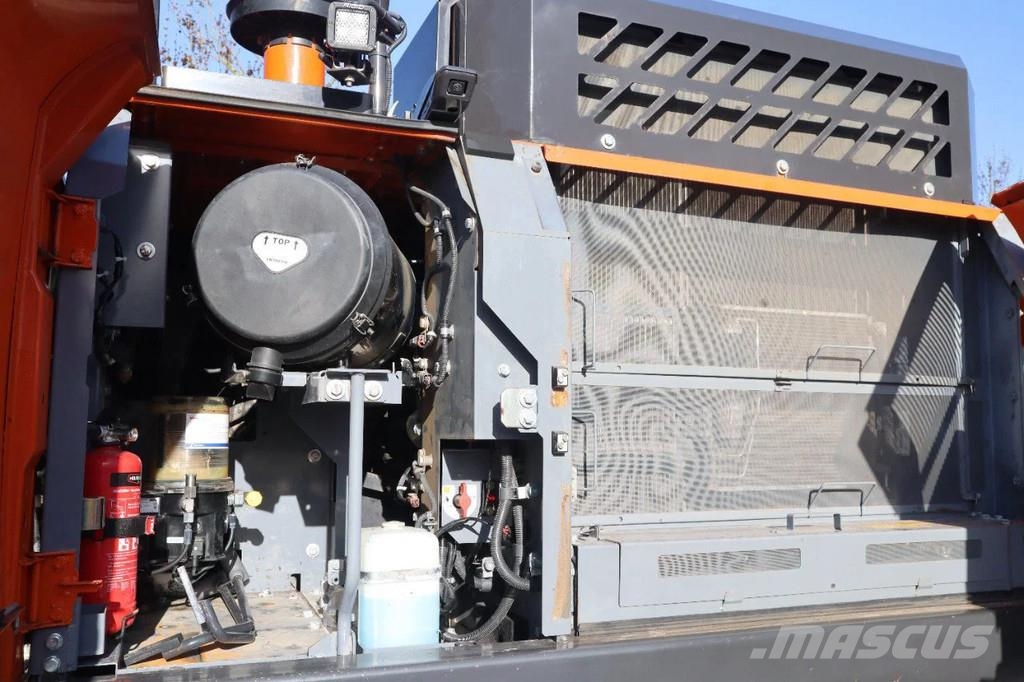 Hitachi ZX300 LC-7 | ROTOTILT | BUCKET Raupenbagger