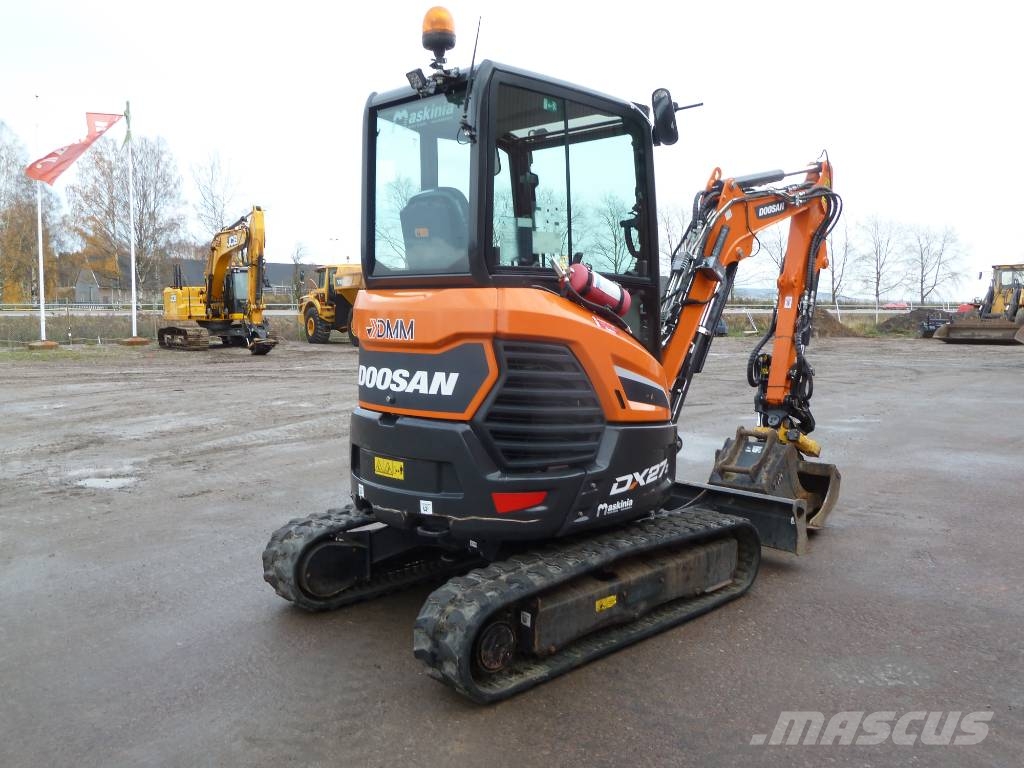Doosan DX27Z / 2,7 ton, Engcon EC204, Centralsmörjning Mini bagri <7t