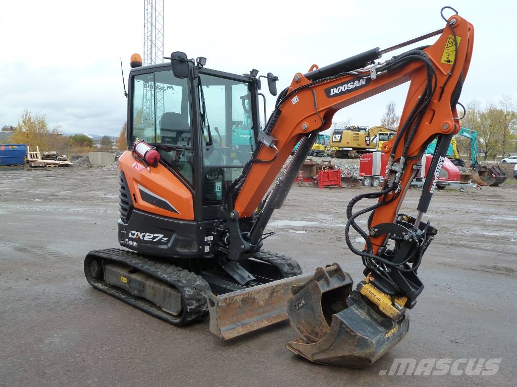 Doosan DX27Z / 2,7 ton, Engcon EC204, Centralsmörjning Mini bagri <7t