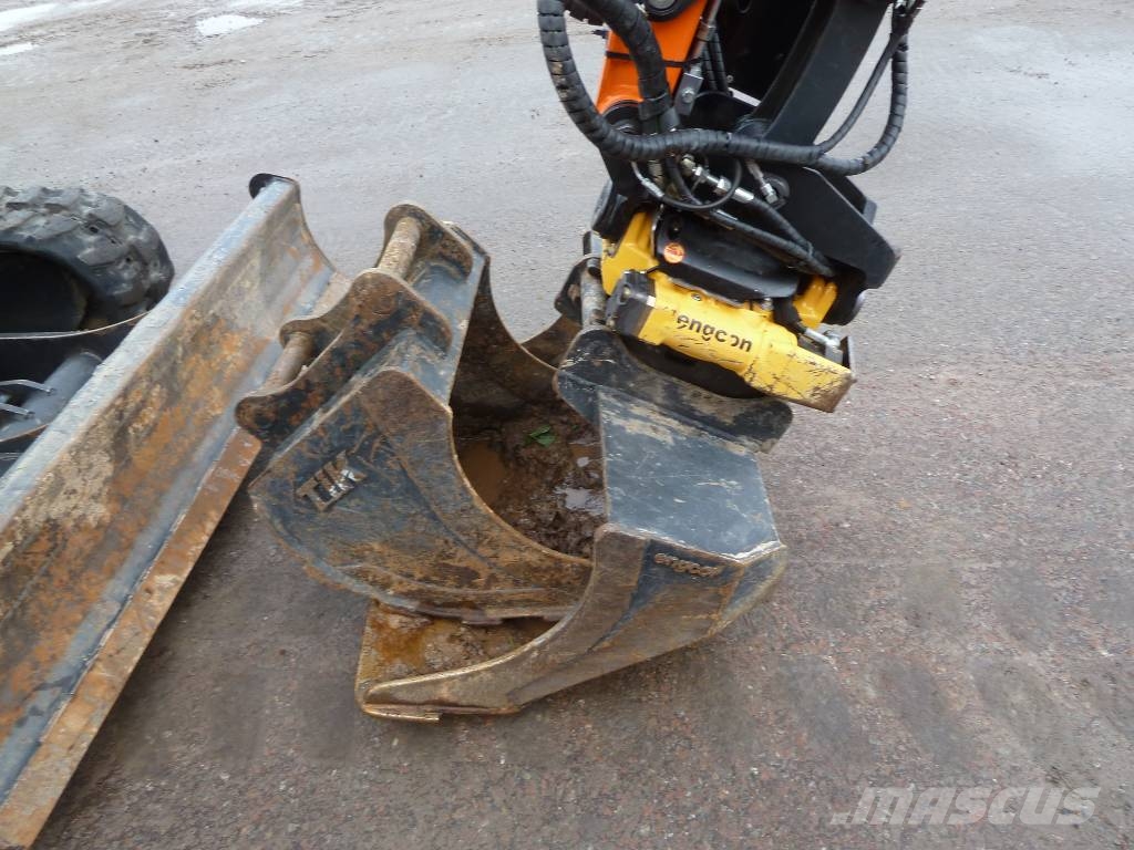 Doosan DX27Z / 2,7 ton, Engcon EC204, Centralsmörjning Mini bagri <7t