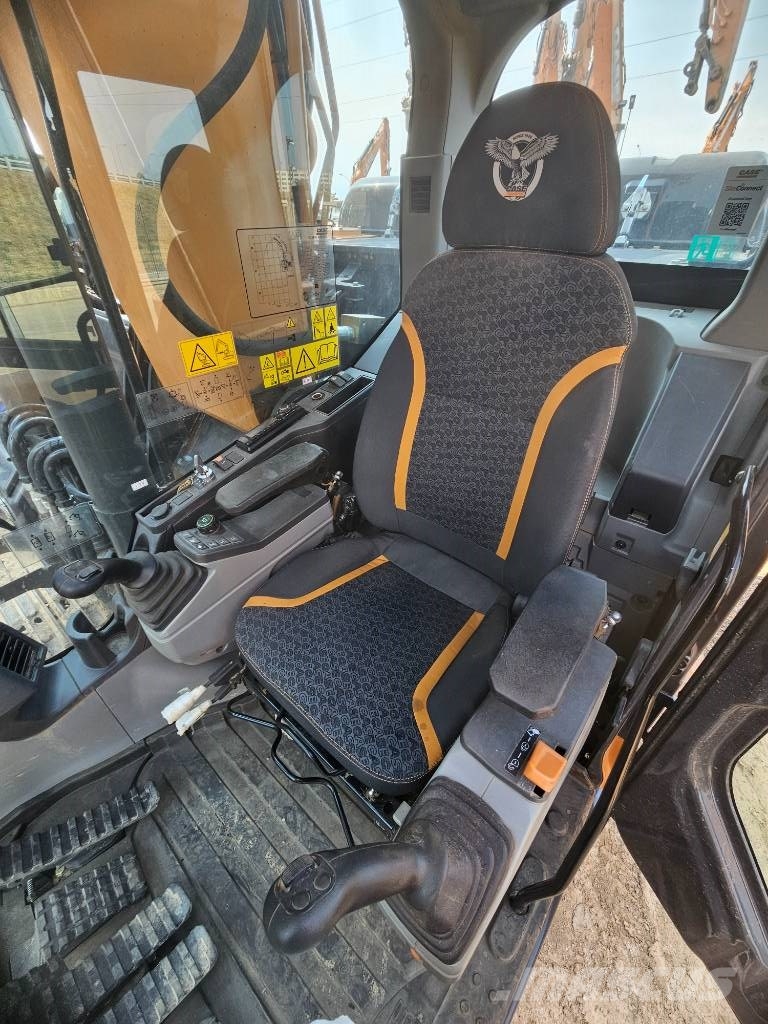 CASE CX 240 Paletli ekskavatörler