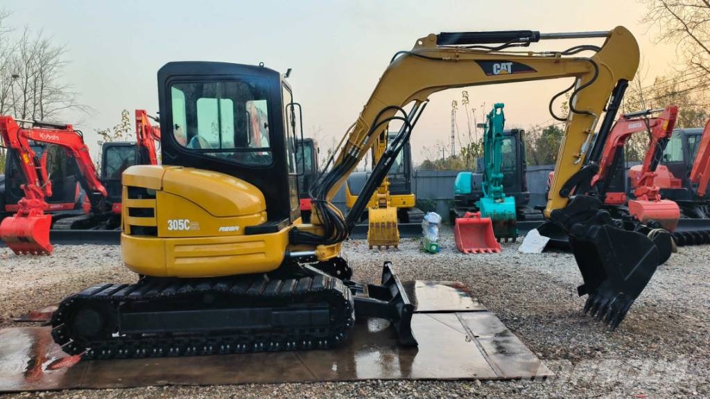 CAT 305 CR Mini bagri <7t