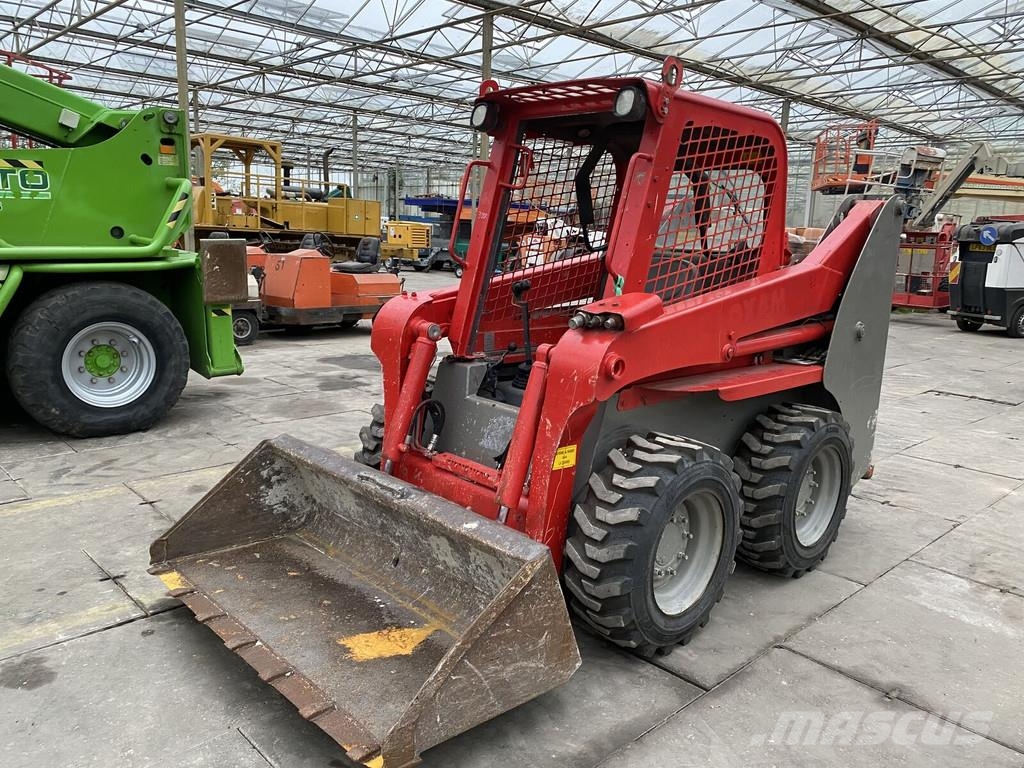 Gehl R150 Skid steer mini nakladalci
