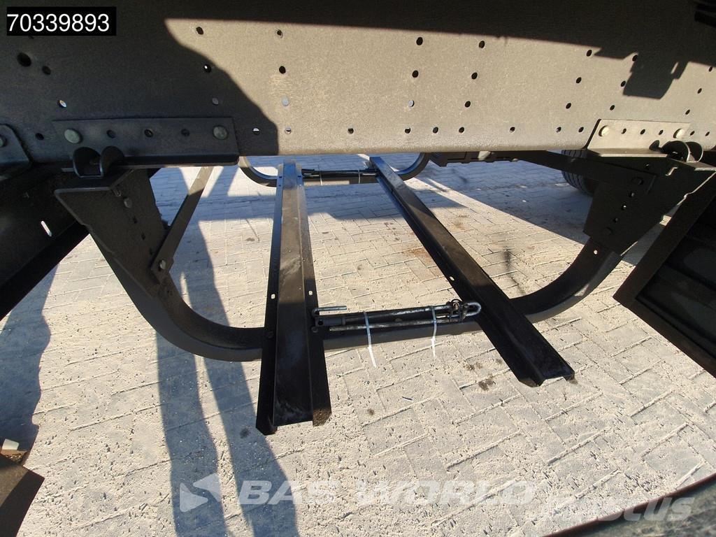Schmitz Cargobull SCB*S3T 3 axles Sliding Roof Curtain sider semi-trailers