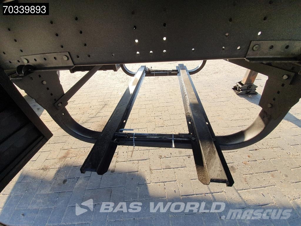 Schmitz Cargobull SCB*S3T 3 axles Sliding Roof Curtain sider semi-trailers