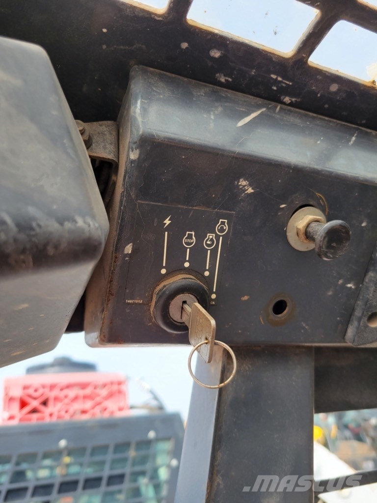 CASE 1845 C Kompaktlader