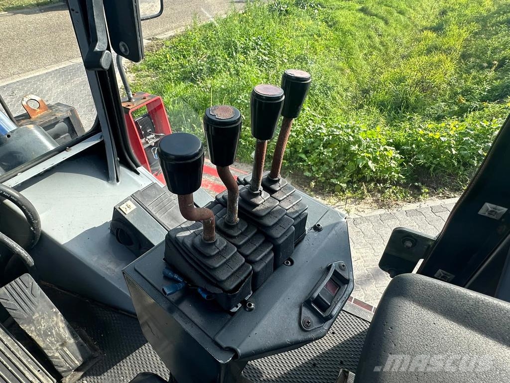 Kalmar DCE150-6 Diesel heftrucks