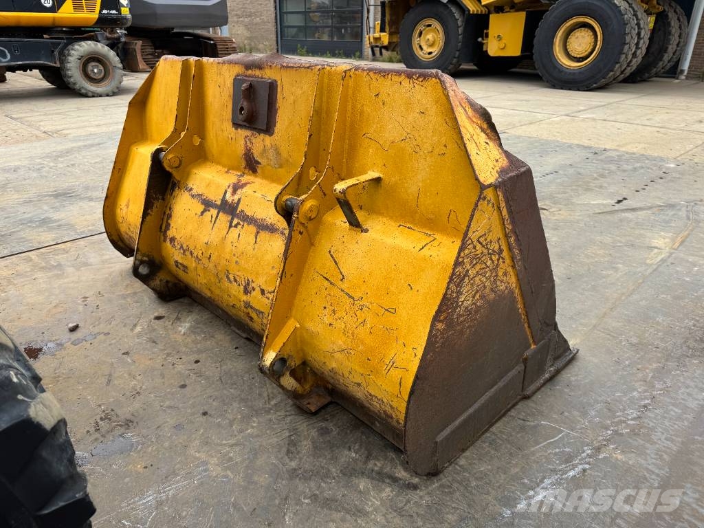 CAT Zeppelin ZL10B - Bucket + Forks / Quick Coupler 轮式装载机