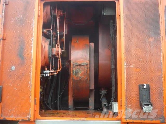 DAF CF 380 Bekker Lagram Road Cleaner Kehrmaschine