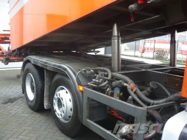 DAF CF 380 Bekker Lagram Road Cleaner Kehrmaschine