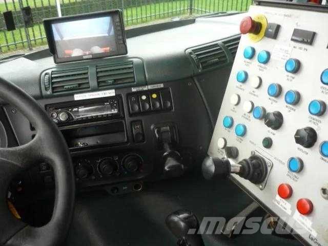 DAF CF 380 Bekker Lagram Road Cleaner Kehrmaschine