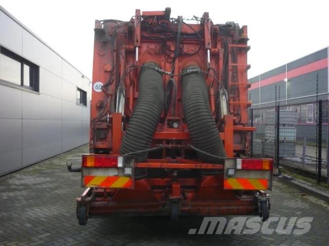 DAF CF 380 Bekker Lagram Road Cleaner Kehrmaschine