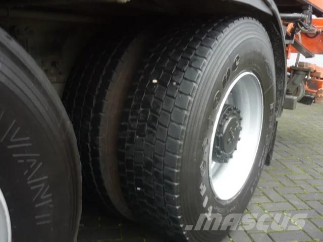 DAF CF 380 Bekker Lagram Road Cleaner Kehrmaschine