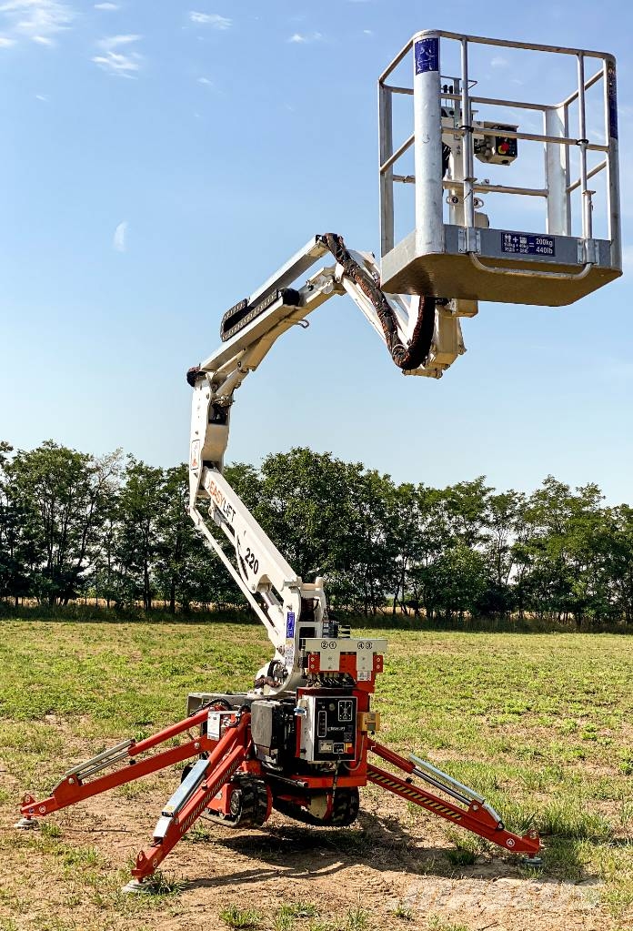 EasyLift R 130 Gelenkteleskoparbeitsbühnen