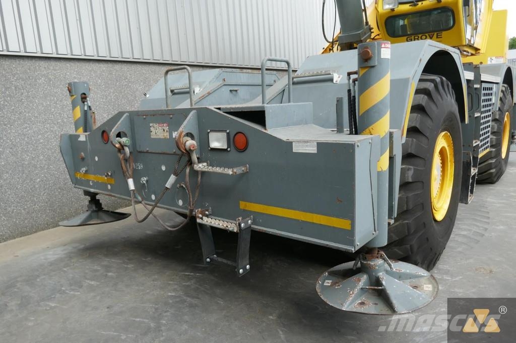 Grove RT890E Ruw terrein kranen