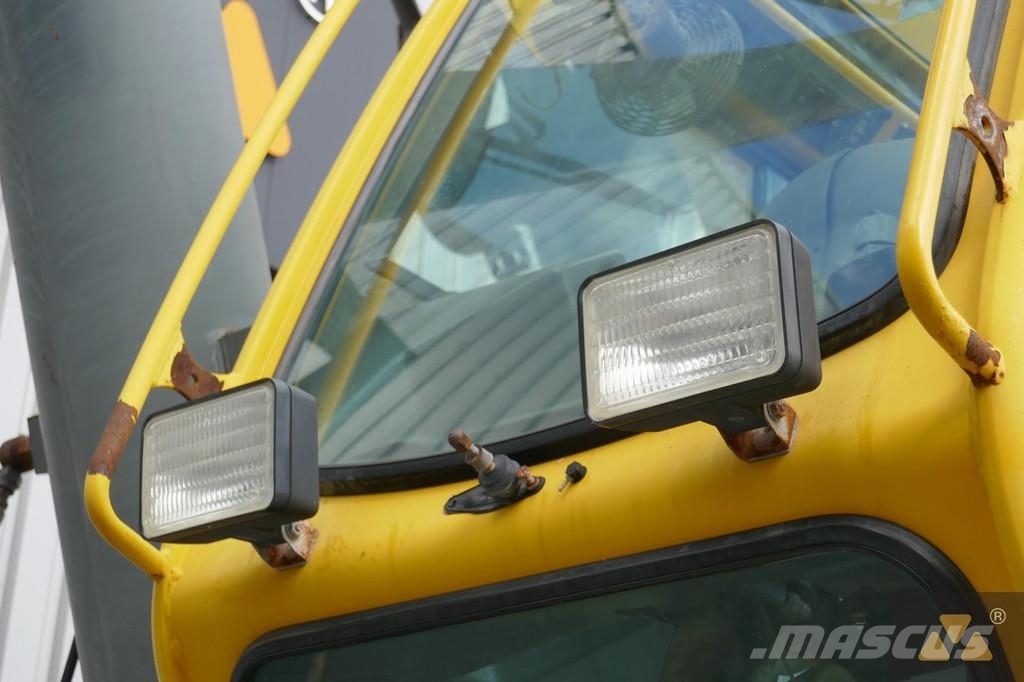 Grove RT890E Ruw terrein kranen