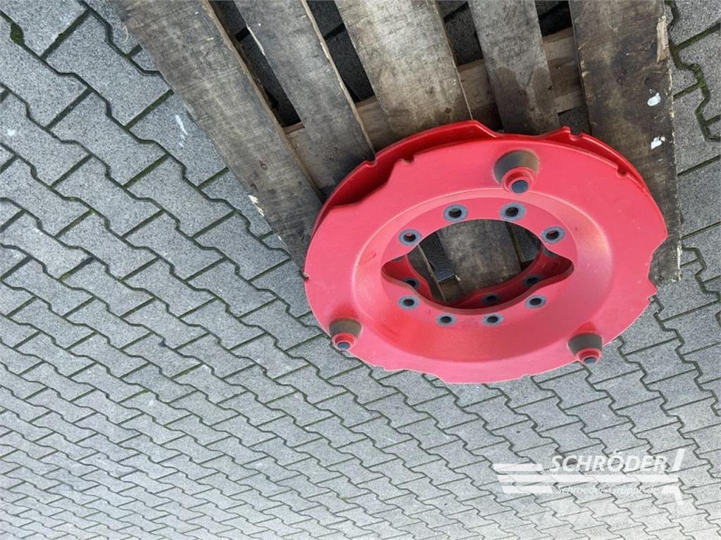 Fendt ANBAUSATZ / ADAPTERPLATTEN RADGEWICHTE Overige accessoires voor tractoren