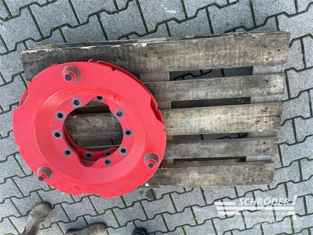 Fendt ANBAUSATZ / ADAPTERPLATTEN RADGEWICHTE Overige accessoires voor tractoren