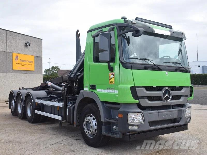 Mercedes-Benz Actros 3236 Hooklift + Hiabcrane Camiones polibrazo