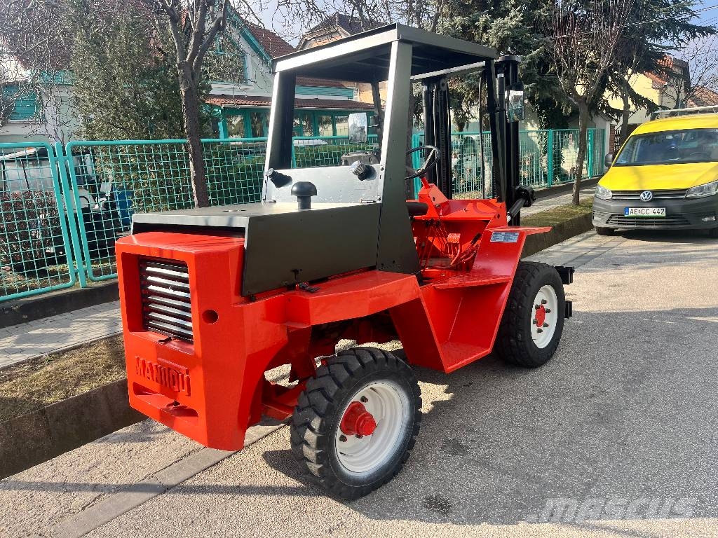 Manitou MC25N 2WD V-4119 IO Камиони за херавни местности