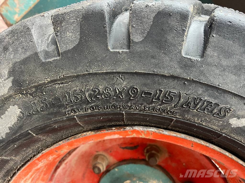 Manitou MC25N 2WD V-4119 IO Камиони за херавни местности