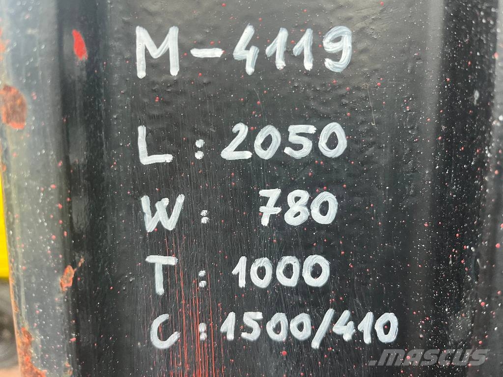 Manitou MC25N 2WD V-4119 IO Камиони за херавни местности