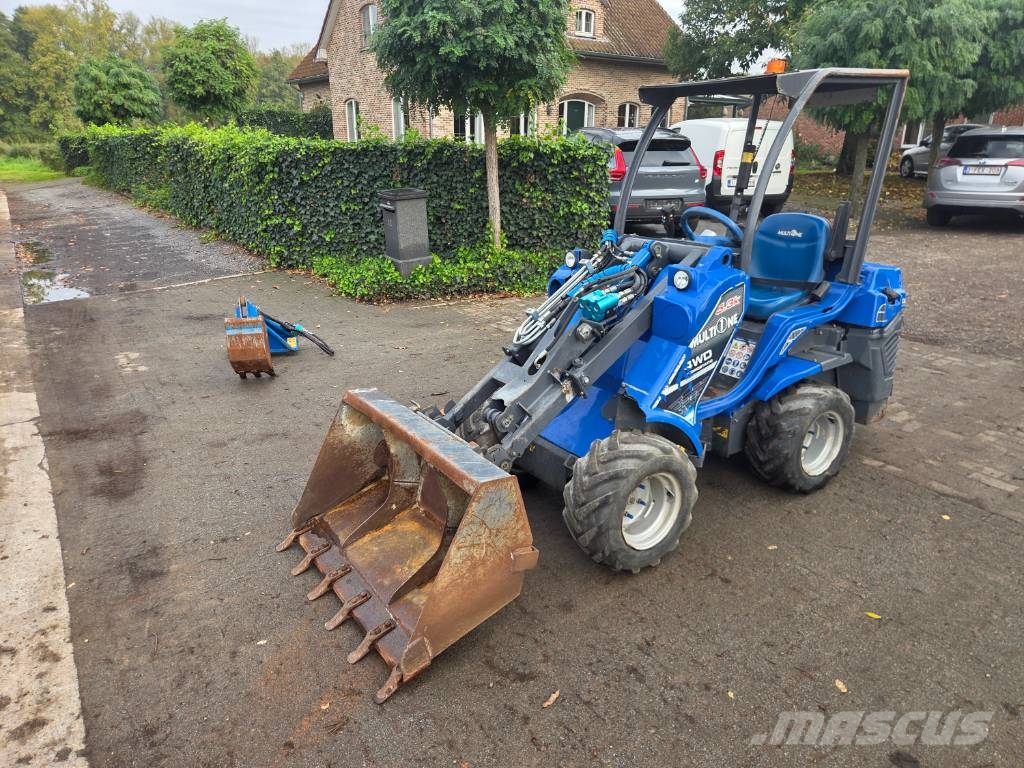 Multione 5.3K 4WD لوادر متعددة الأغراض