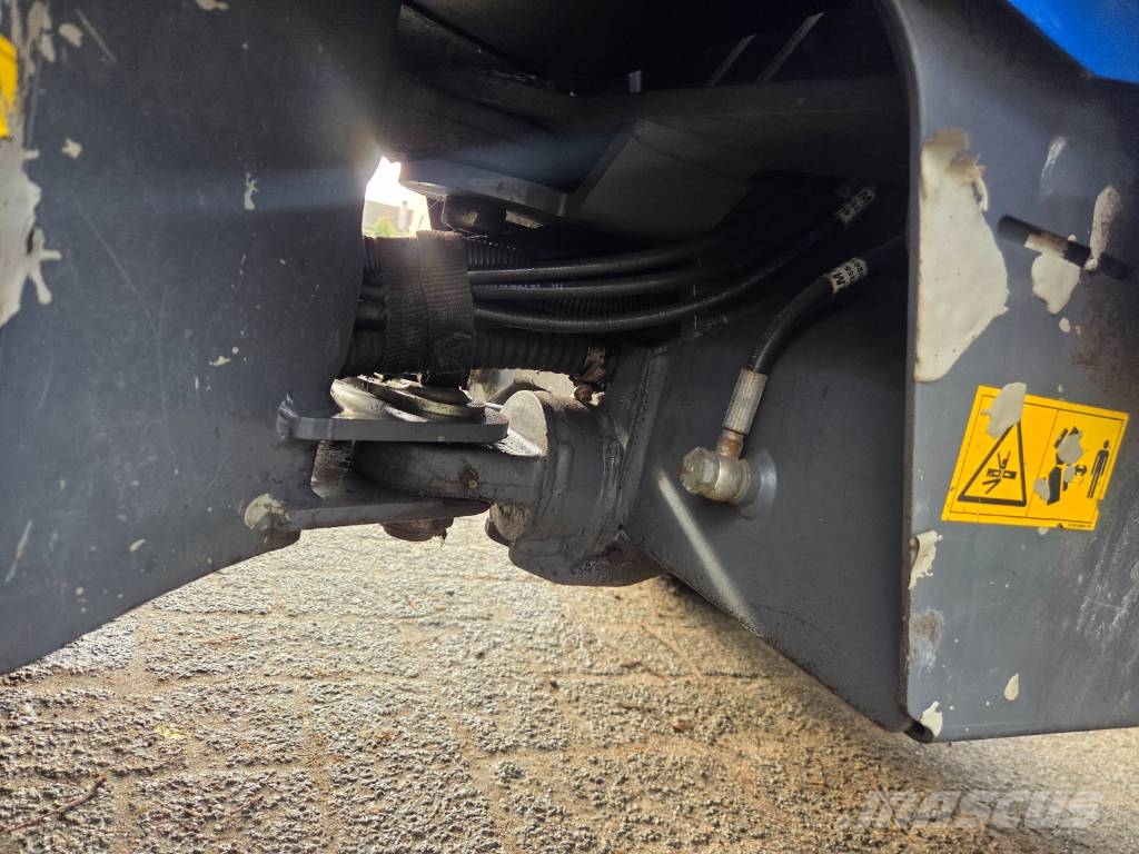 Multione 5.3K 4WD لوادر متعددة الأغراض