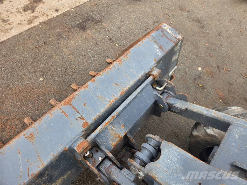Multione 5.3K 4WD لوادر متعددة الأغراض
