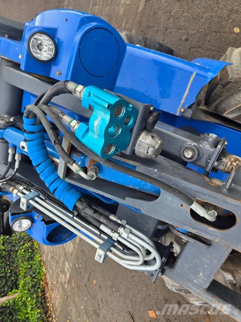 Multione 5.3K 4WD لوادر متعددة الأغراض