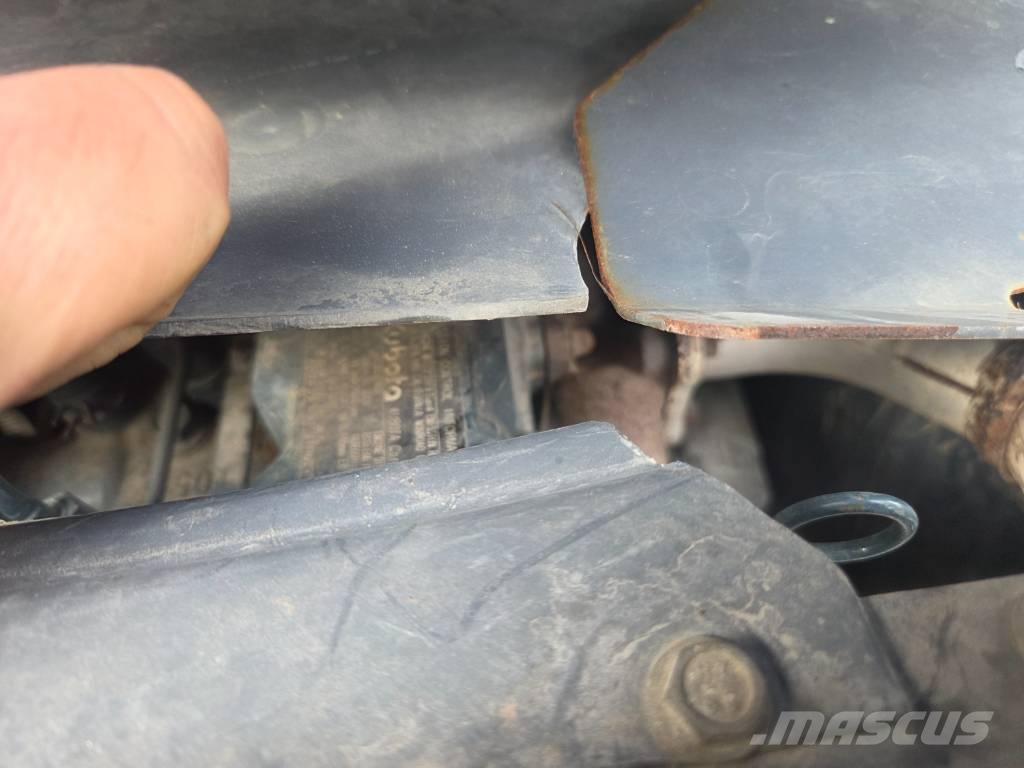 Multione 5.3K 4WD لوادر متعددة الأغراض