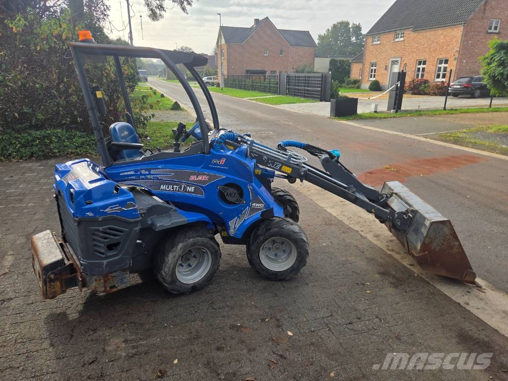 Multione 5.3K 4WD لوادر متعددة الأغراض