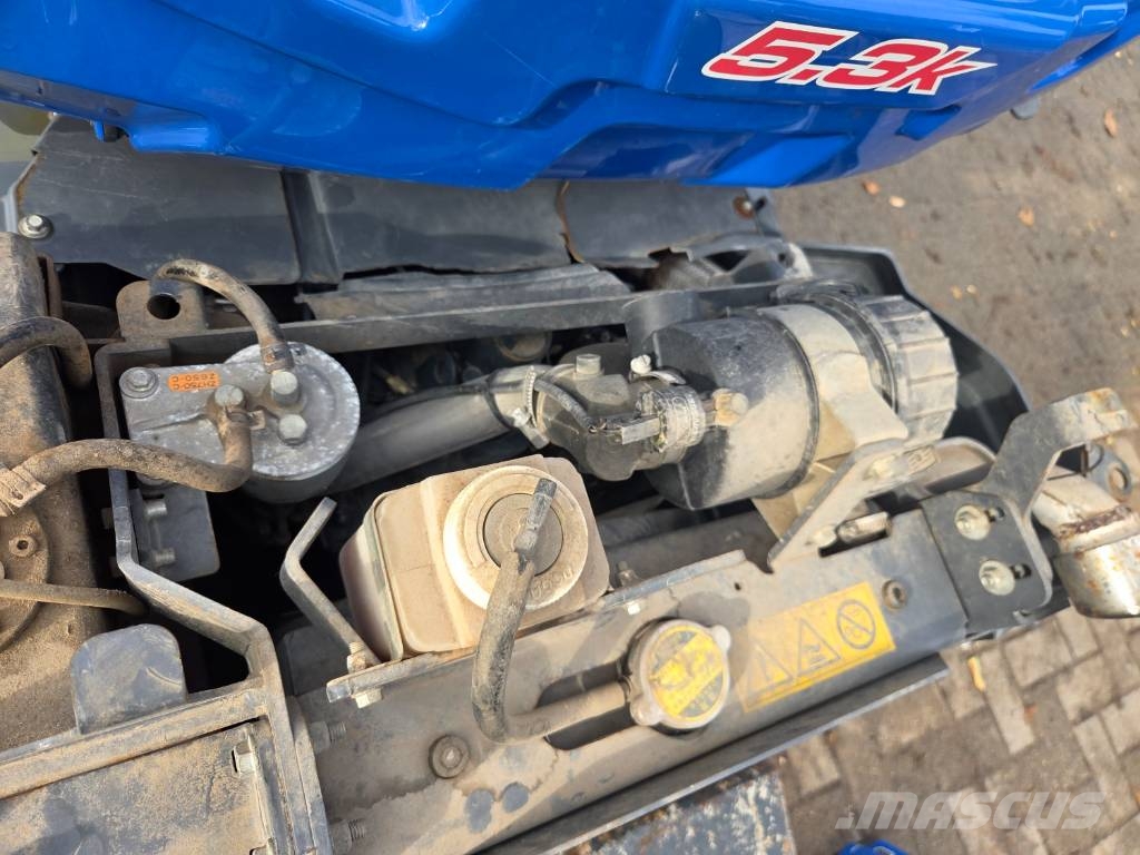 Multione 5.3K 4WD لوادر متعددة الأغراض