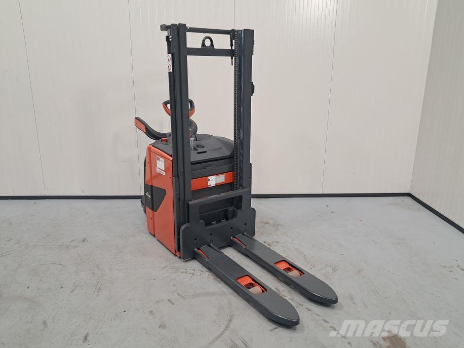 Linde L14 AP Pedestrian stacker