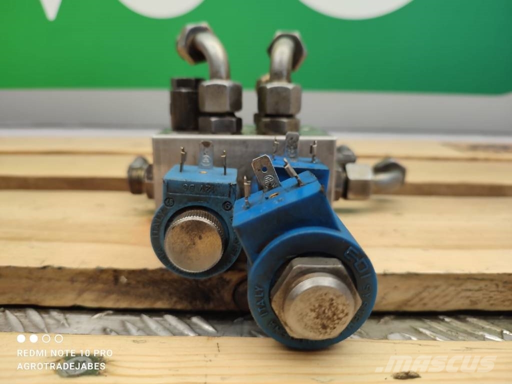 Merlo Hydraulic distributor section OFB13806ME0001 Hydraulics
