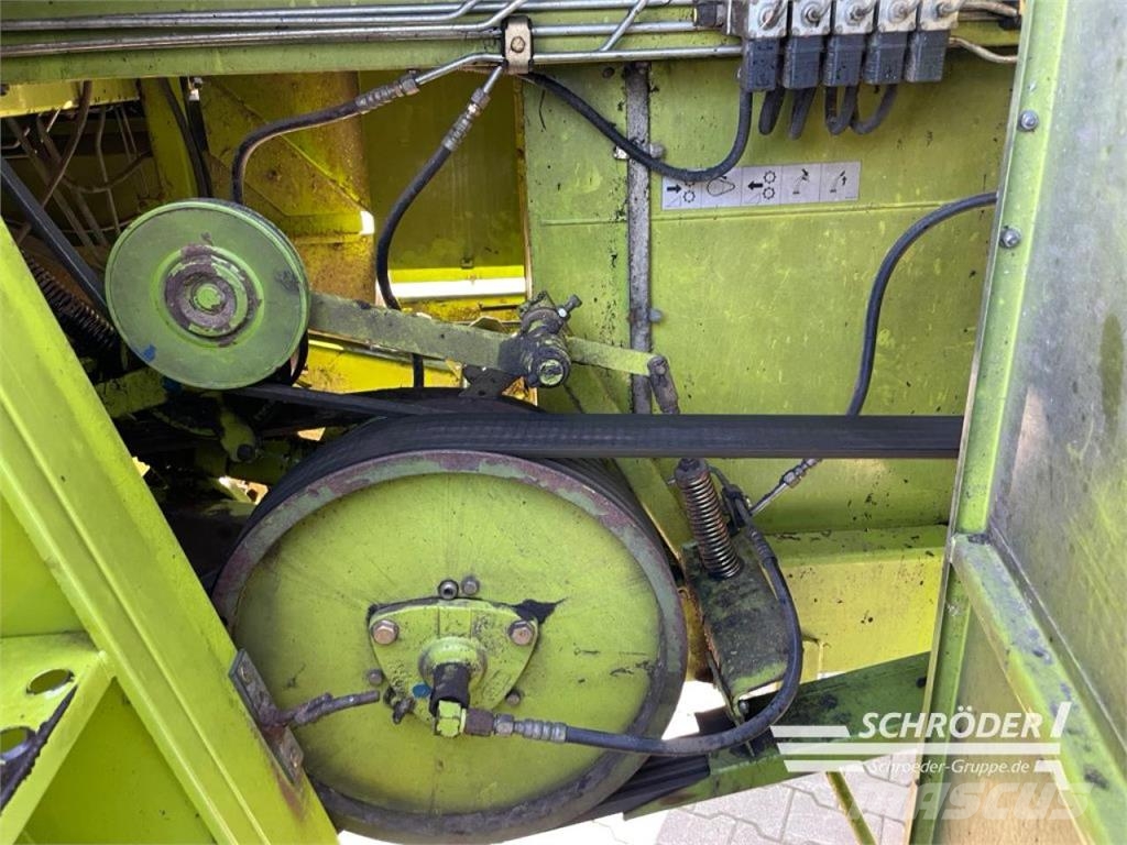 CLAAS JAGUAR 682 S + PICKUP PU 300 Самоходные кормоуборочные комбайны