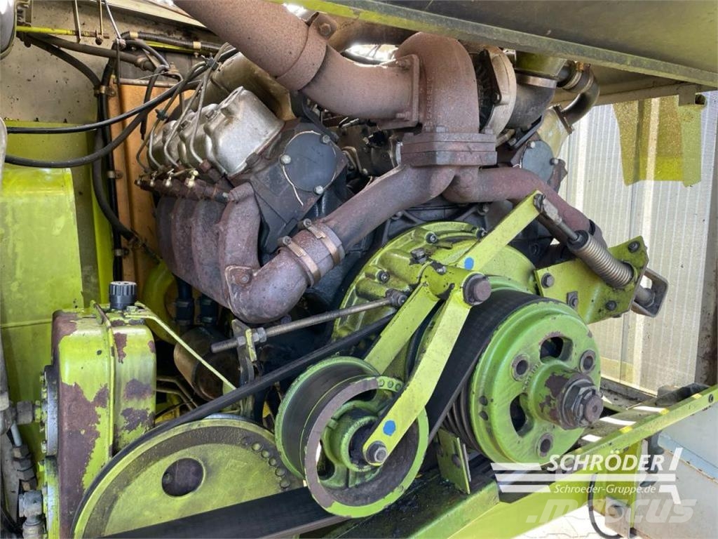CLAAS JAGUAR 682 S + PICKUP PU 300 Самоходные кормоуборочные комбайны
