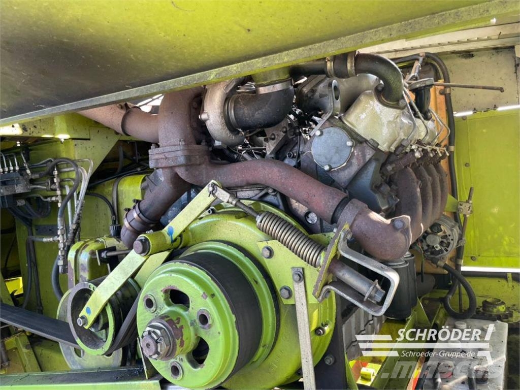 CLAAS JAGUAR 682 S + PICKUP PU 300 Самоходные кормоуборочные комбайны