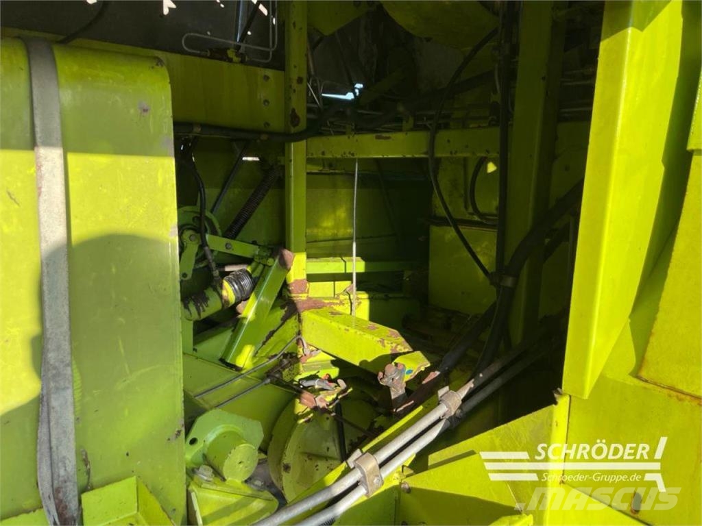 CLAAS JAGUAR 682 S + PICKUP PU 300 Самоходные кормоуборочные комбайны