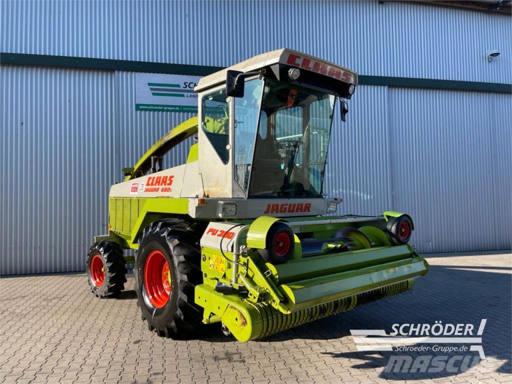 CLAAS JAGUAR 682 S + PICKUP PU 300 Самоходные кормоуборочные комбайны