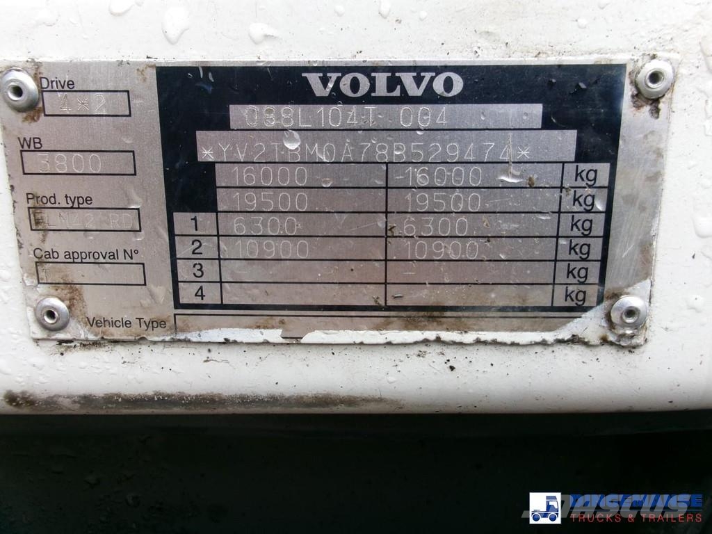 Volvo FL 240 4x2 RHD fuel tank 13 m3 / 4 comp Camiones cisternas