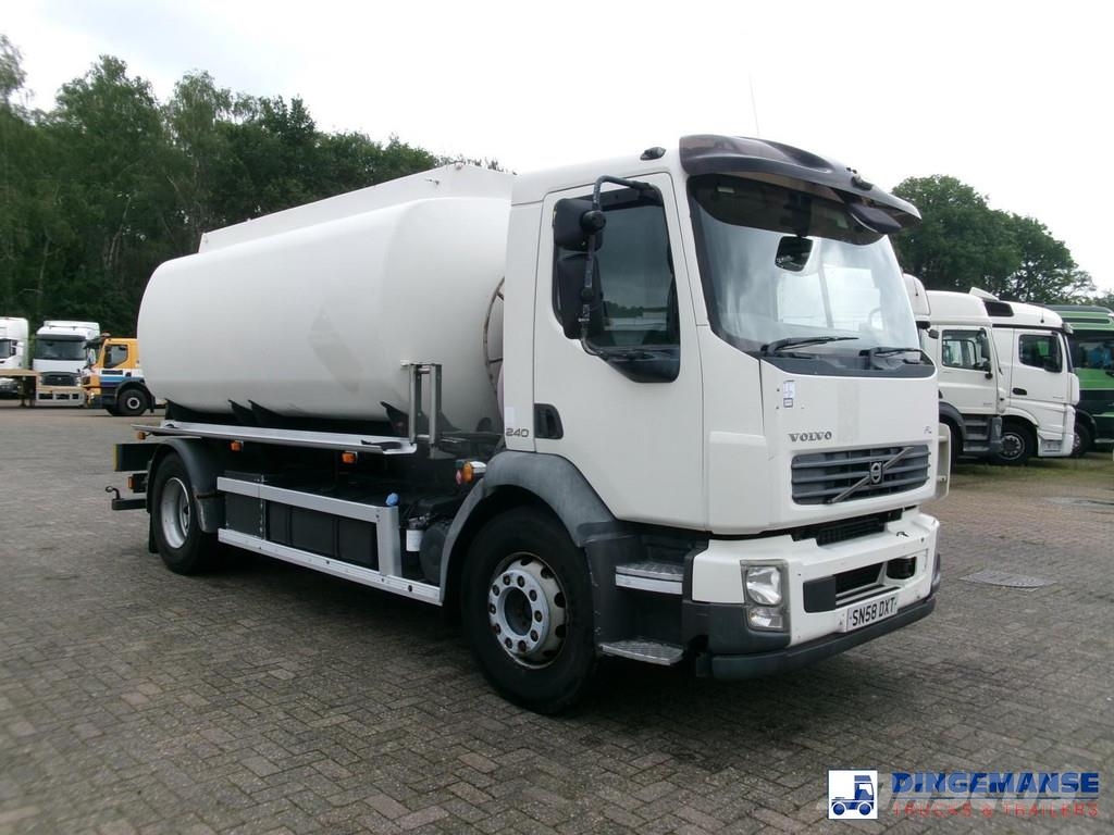 Volvo FL 240 4x2 RHD fuel tank 13 m3 / 4 comp Camiones cisternas