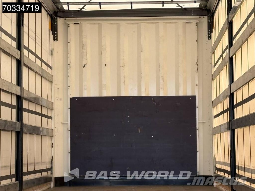 Krone SD 3 axles 2xLiftachse Palettenkasten Semirremolques con caja de lona