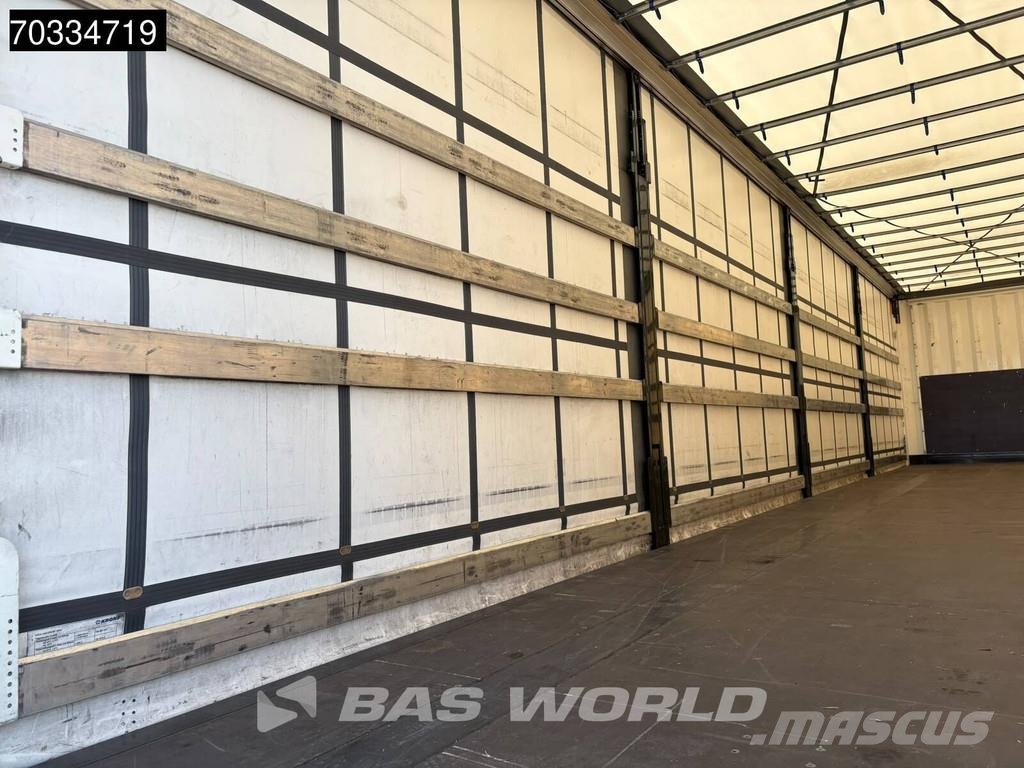 Krone SD 3 axles 2xLiftachse Palettenkasten Semirremolques con caja de lona