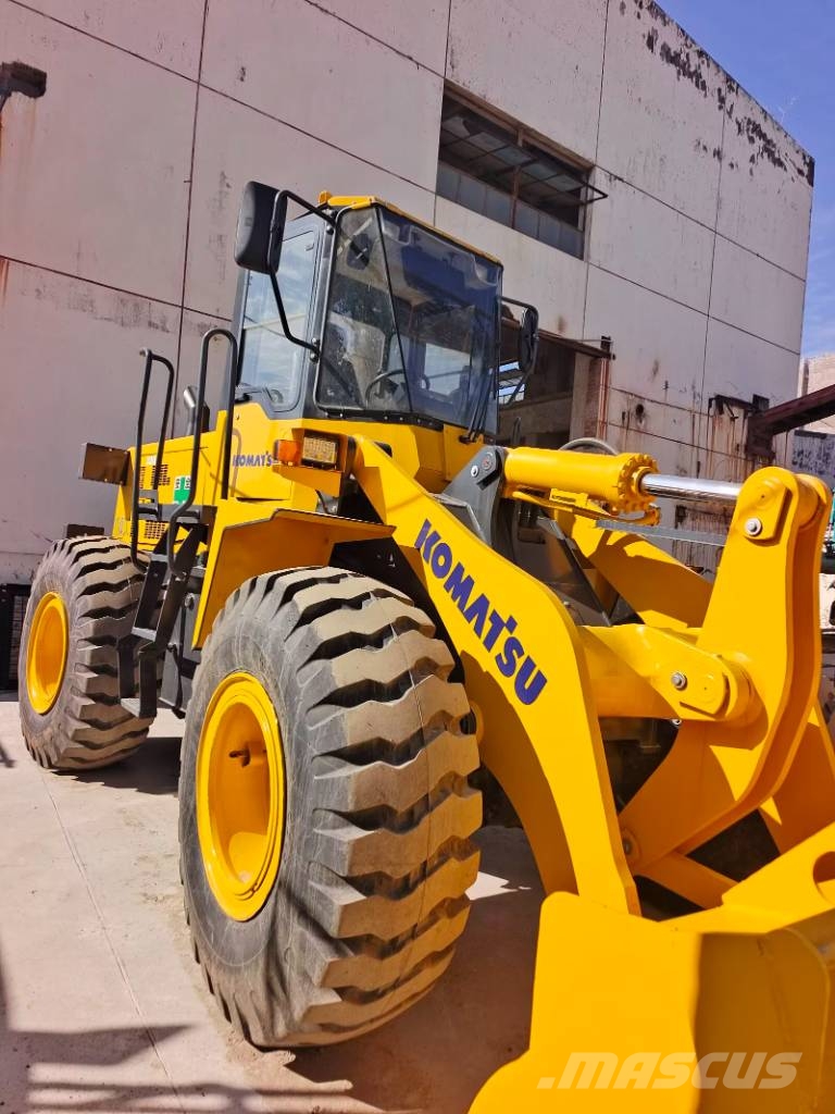 Komatsu WA 320 made in Japan Utovarivači na kotačima