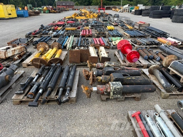 Bauer NEW HYDRAULIC CYLINDER SALE !!!!!! Hidráulicos