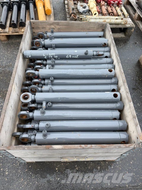 Bauer NEW HYDRAULIC CYLINDER SALE !!!!!! Hidráulicos