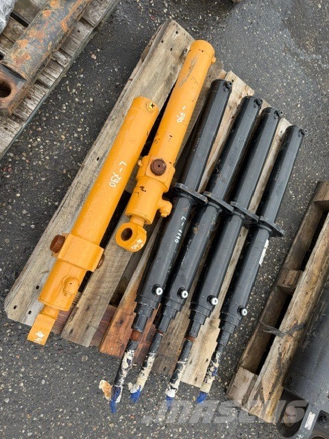 Bauer NEW HYDRAULIC CYLINDER SALE !!!!!! Hidráulicos